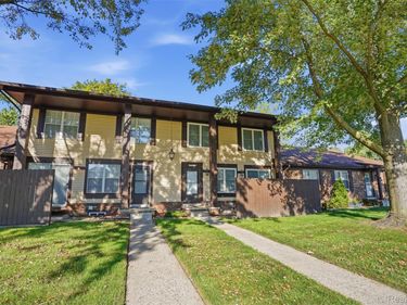 35275 Bristlecone Drive, Clinton Township, Mi 48035