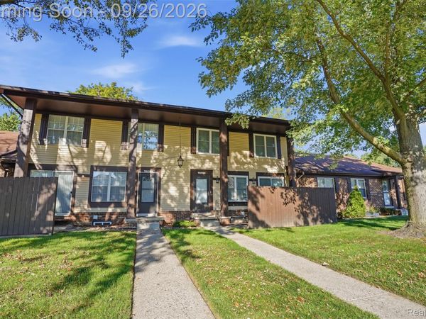 35275 Bristlecone Drive, Clinton Township, Mi 48035