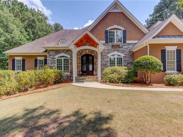 6228 Waters Edge Drive, Covington, GA 30014