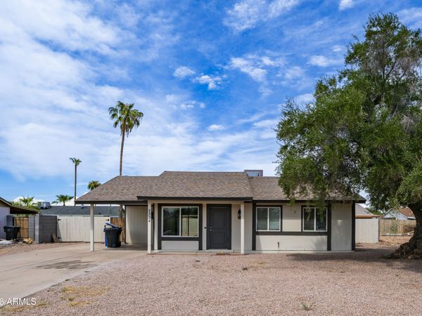 2334 W PORTOBELLO Avenue, Mesa, AZ 85202