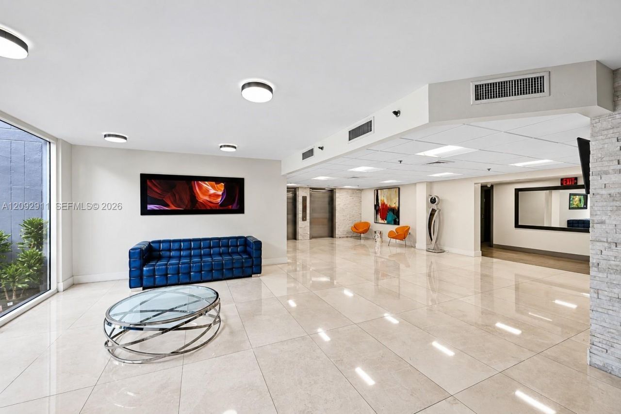 919 Hillcrest Dr , Unit 401, Hollywood, FL 33021 Photo