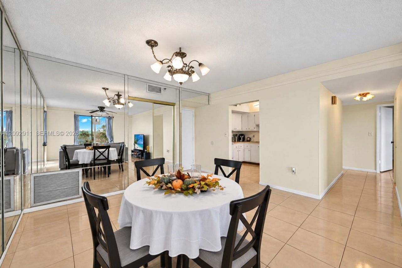 919 Hillcrest Dr , Unit 401, Hollywood, FL 33021 Photo