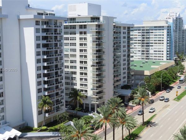 5750 Collins Ave , Unit 11K, Miami Beach, FL 33140
