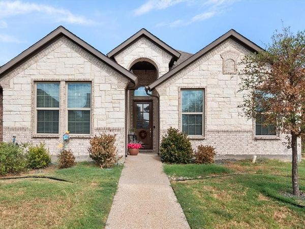 1700 Prestwick Lane, Ennis, TX 75119