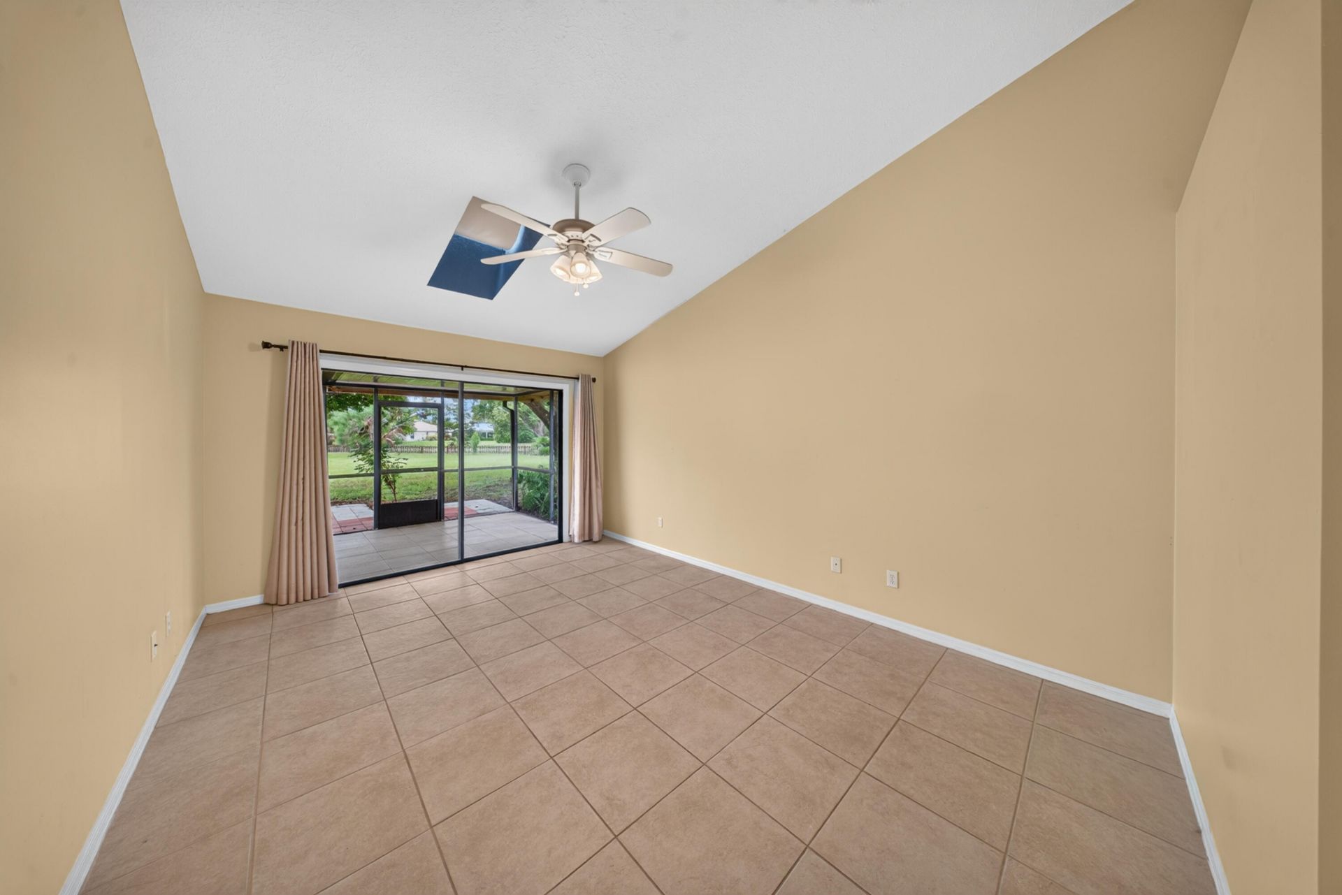 1957 SE Dranson Circle, Port Saint Lucie, FL 34952 Photo