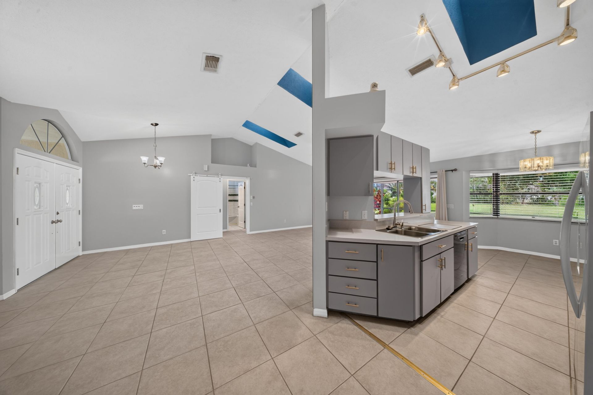 1957 SE Dranson Circle, Port Saint Lucie, FL 34952 Photo