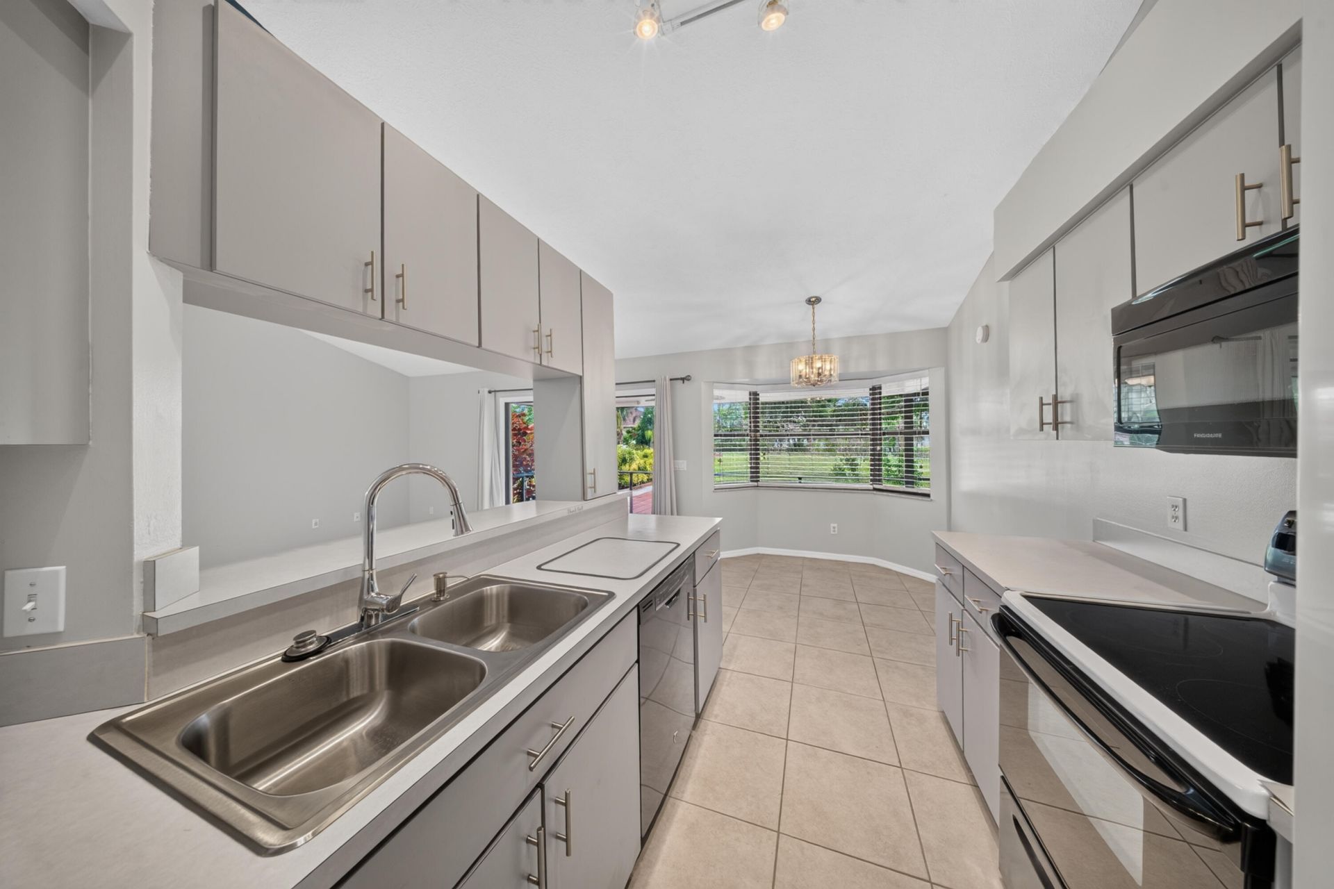 1957 SE Dranson Circle, Port Saint Lucie, FL 34952 Photo