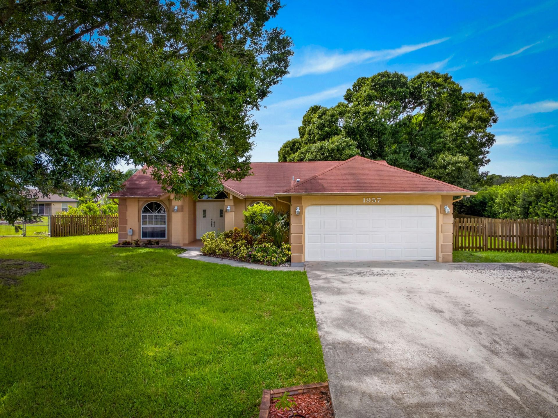 1957 SE Dranson Circle, Port Saint Lucie, FL 34952 Photo
