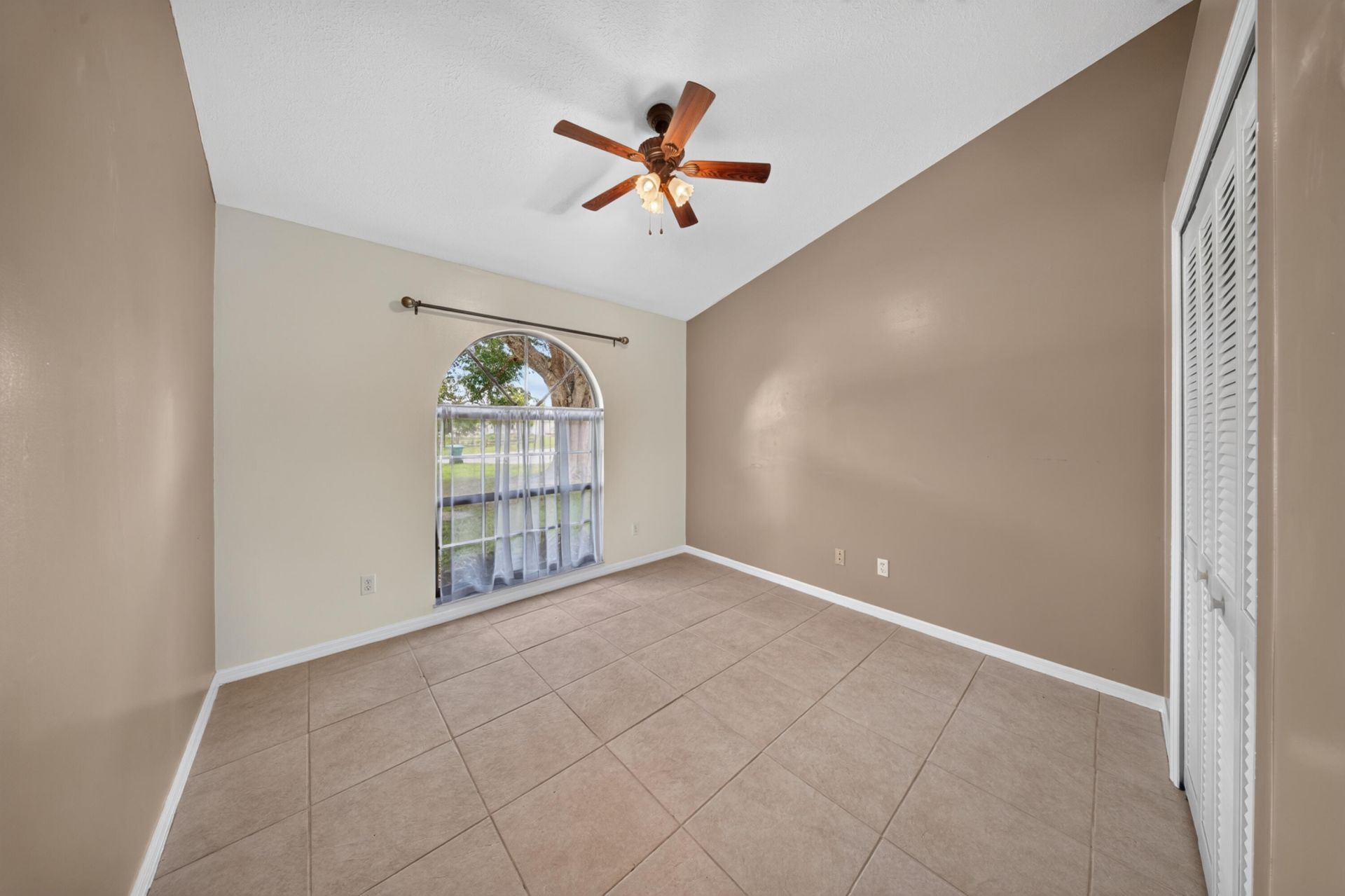 1957 SE Dranson Circle, Port Saint Lucie, FL 34952 Photo