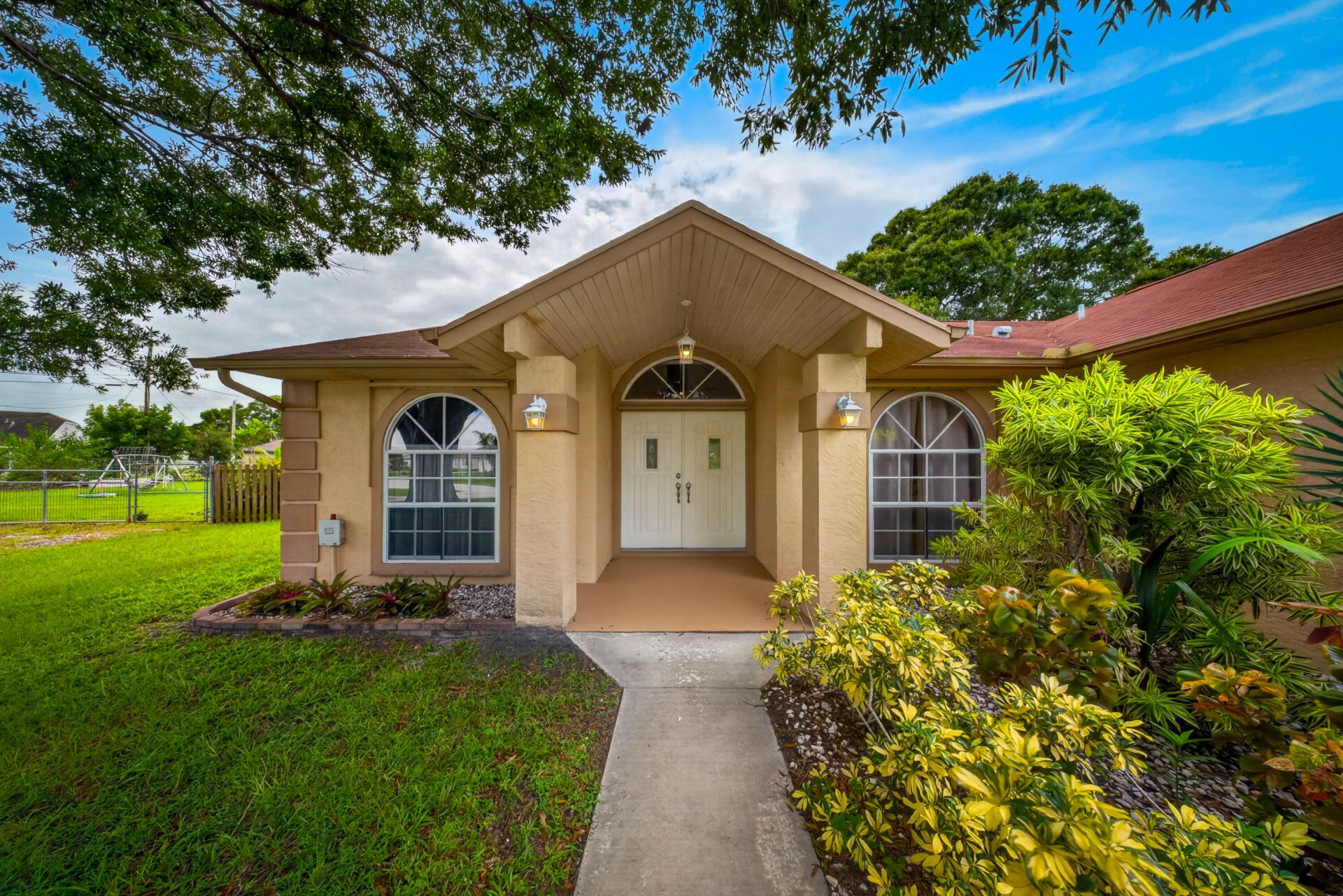 1957 SE Dranson Circle, Port Saint Lucie, FL 34952 Photo