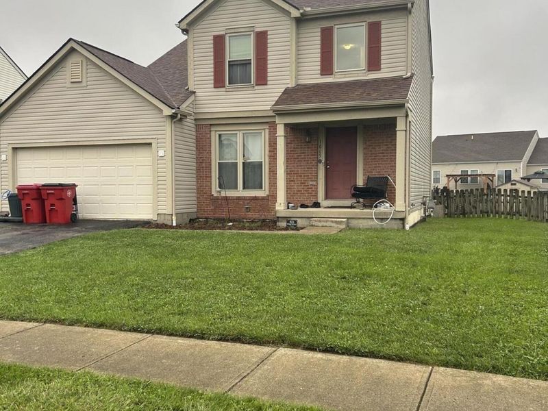 1065 E Margate Circle, London, OH 43140 Photo 1