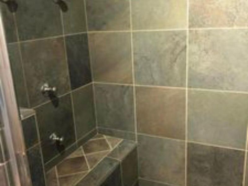 1065 E Margate Circle, London, OH 43140 Photo 19
