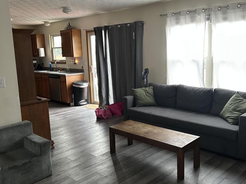 1065 E Margate Circle, London, OH 43140 Photo 6