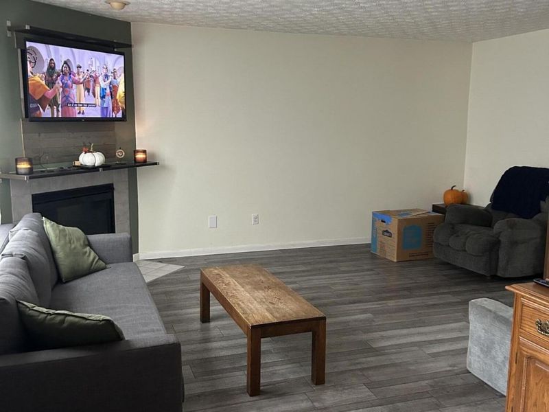 1065 E Margate Circle, London, OH 43140 Photo 7