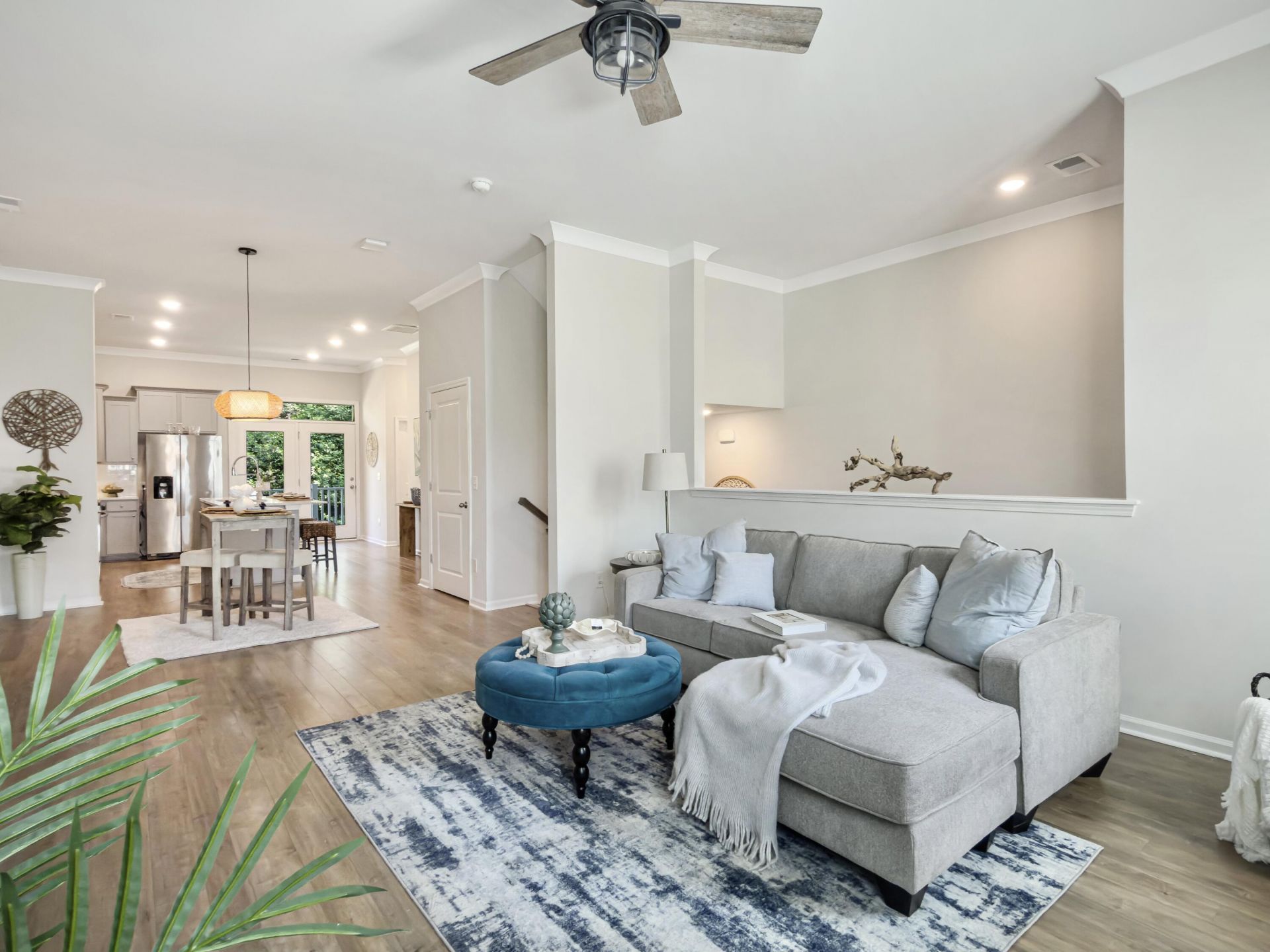 306 Spindlewood Way Photo 4