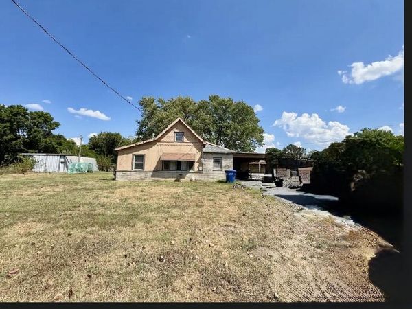 502 N Main Street , Greenfield, MO 65661