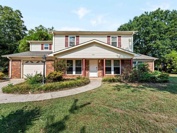 321 Hillside Road SW, Decatur, AL 35601