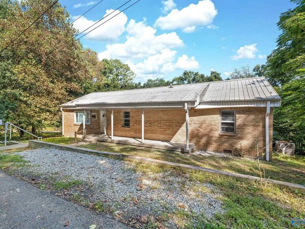 3604 Pearson Street, Guntersville, AL 35976