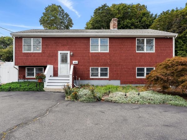 411 Newport Road, Hull, MA 02045