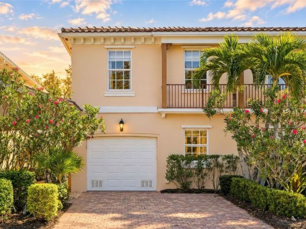 7632 BERGAMO AVENUE , SARASOTA, FL 34238