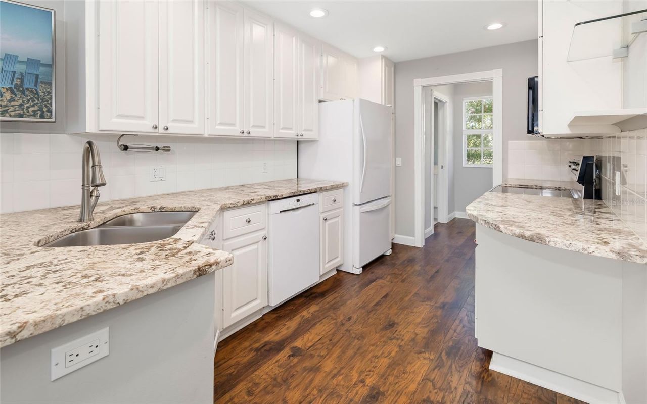 7632 Bergamo Avenue , Sarasota, FL 34238 Photo