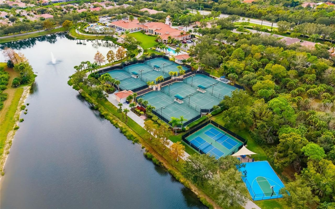 7632 Bergamo Avenue , Sarasota, FL 34238 Photo