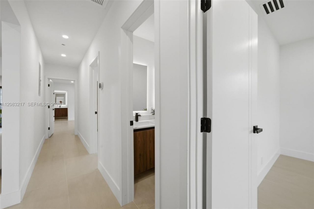 5309 Hayes St, Hollywood, FL 33021 Photo