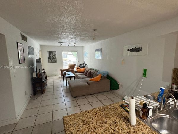 1650 S Le Jeune Rd , Unit 104, Coral Gables, FL 33134