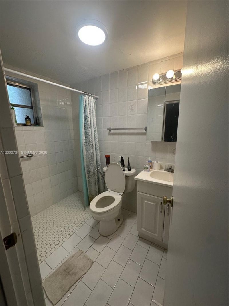 1650 S Le Jeune Rd , Unit 104, Coral Gables, FL 33134 Photo