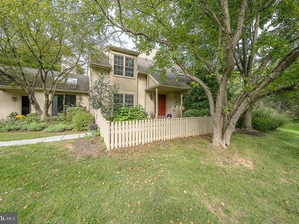 431 CHANDLEE DR, Unit 233, BERWYN, PA 19312