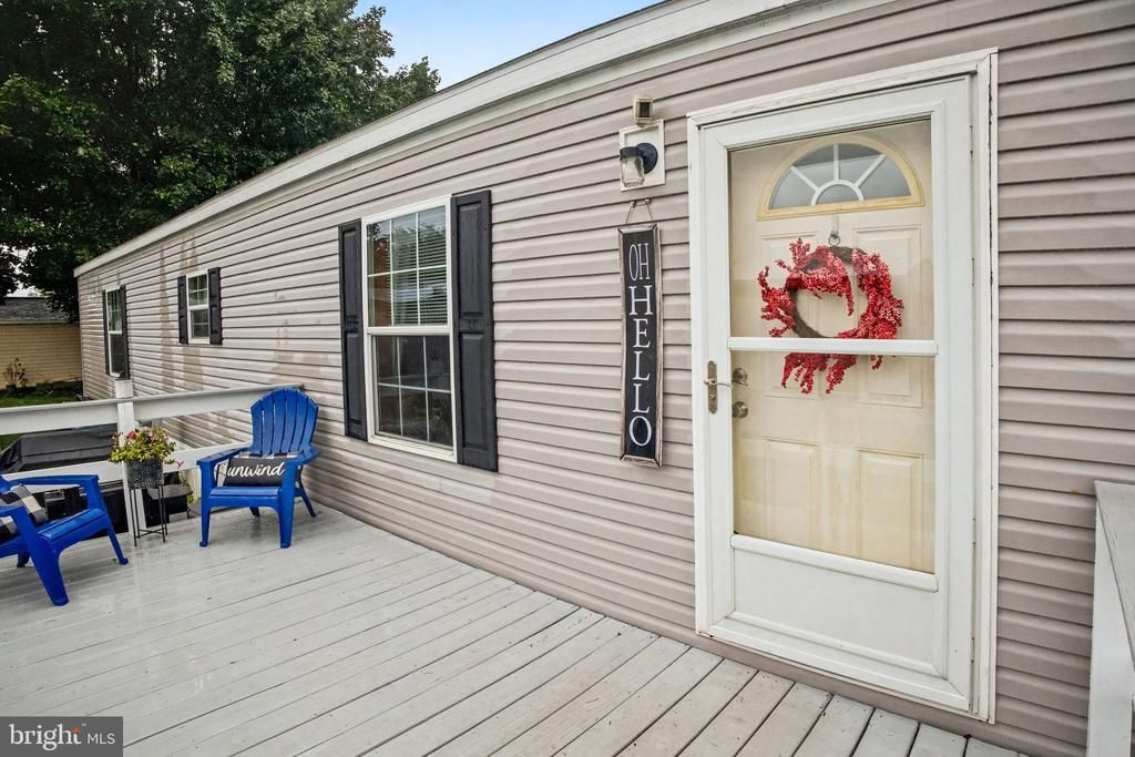 713 PALM CITY PARK , ANNVILLE, PA 17003