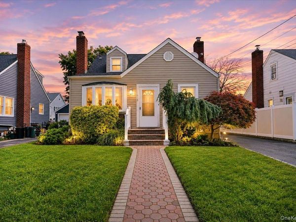 413 Stewart Avenue , North Bellmore, NY 11710