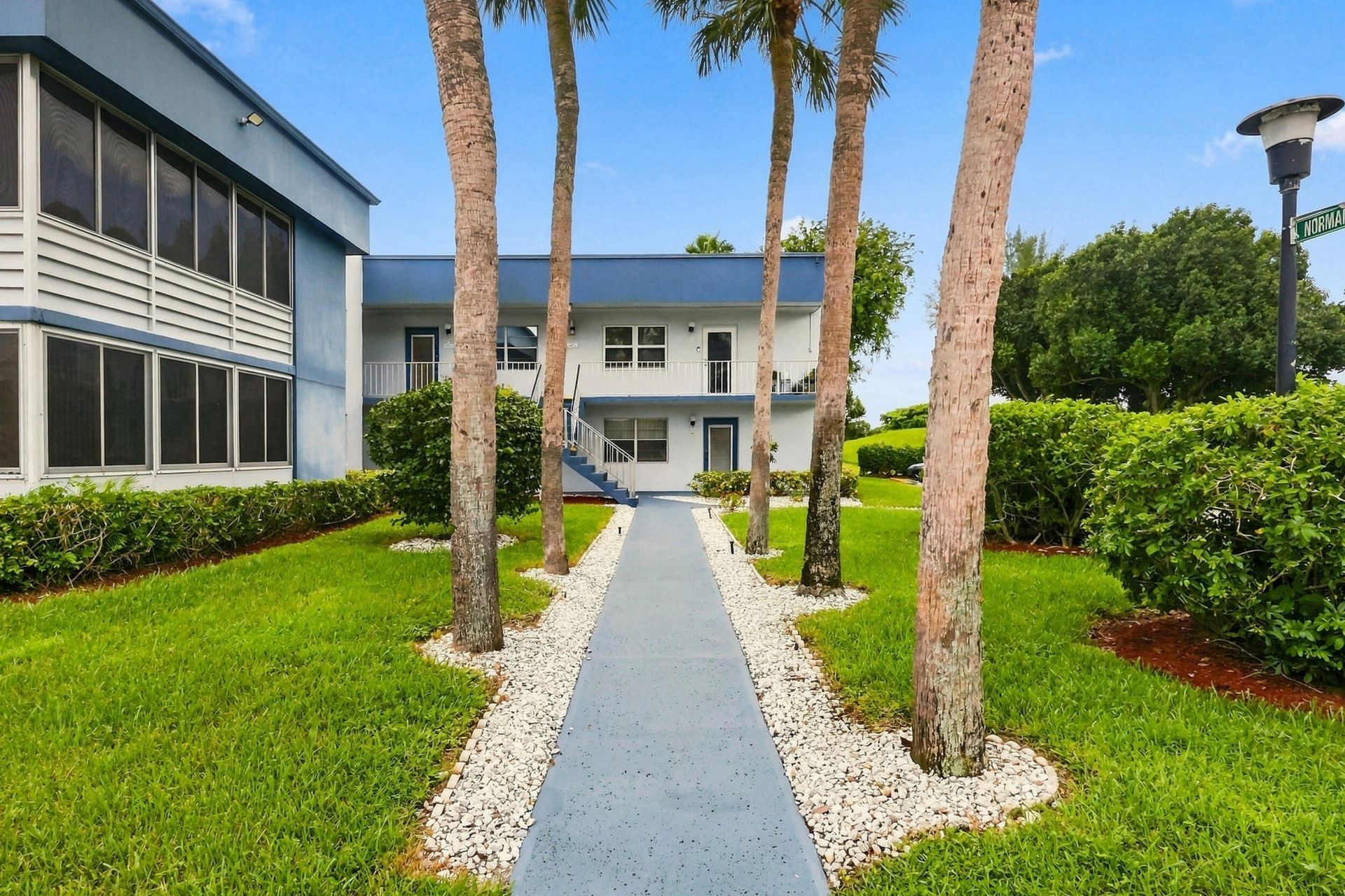 74 Normandy B, Delray Beach, FL 33484 Photo