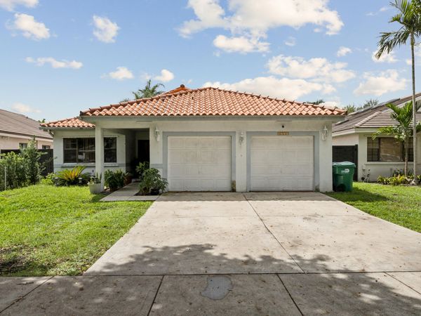 8738 NW 150th Terrace, Miami Lakes, FL 33018