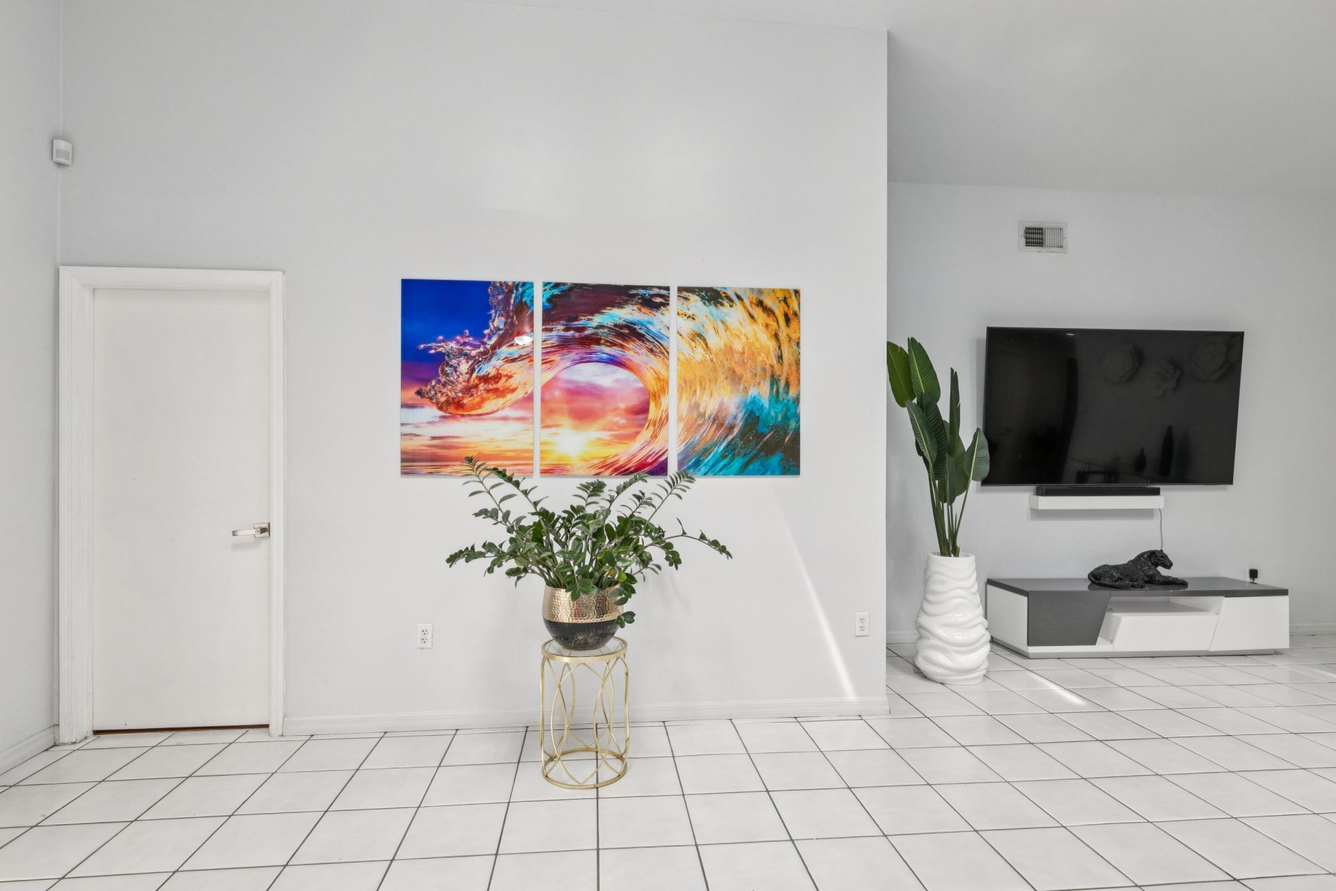 8738 NW 150th Terrace, Miami Lakes, FL 33018 Photo