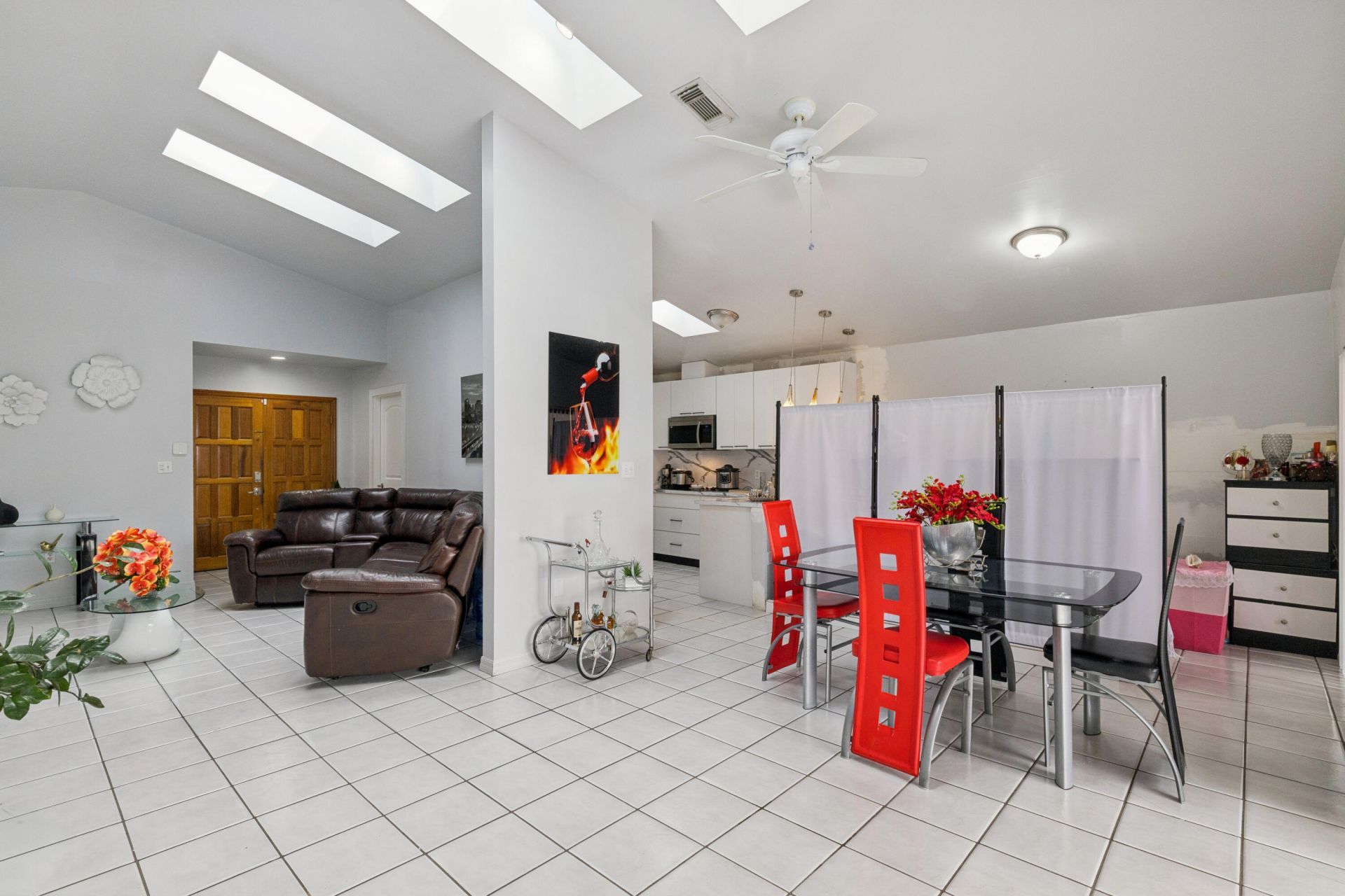 8738 NW 150th Terrace, Miami Lakes, FL 33018 Photo