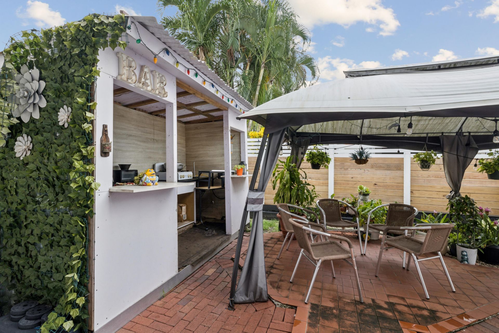 8738 NW 150th Terrace, Miami Lakes, FL 33018 Photo