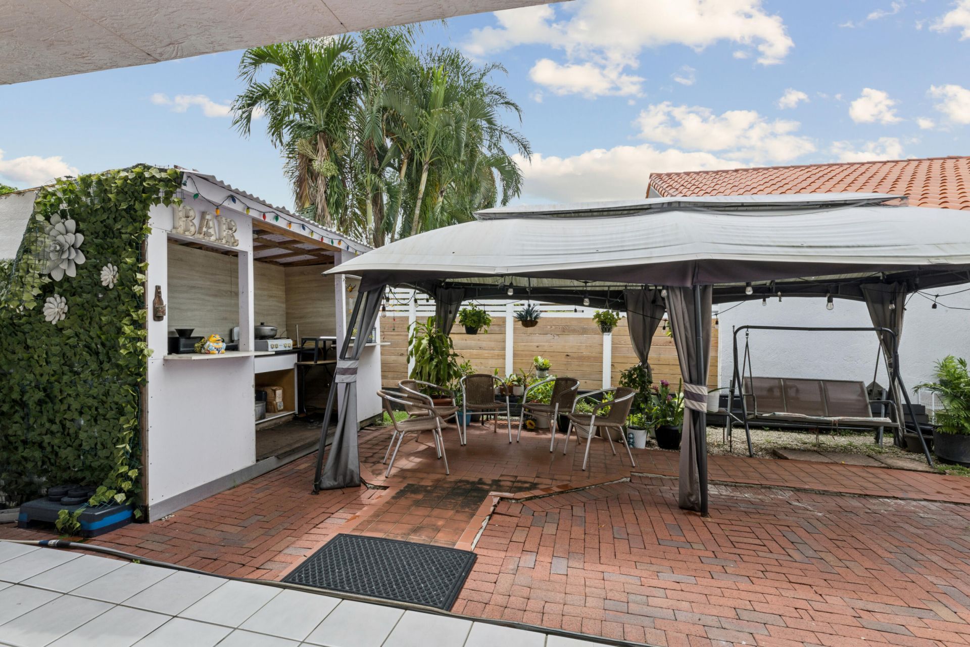 8738 NW 150th Terrace, Miami Lakes, FL 33018 Photo