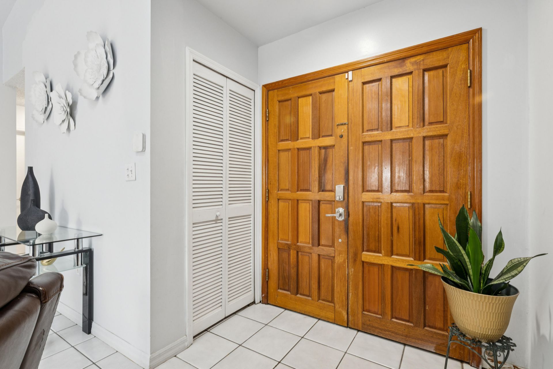 8738 NW 150th Terrace, Miami Lakes, FL 33018 Photo