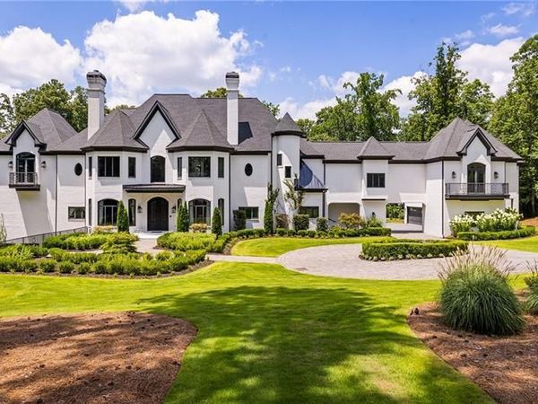 5320 Riverview Road NW, Atlanta, GA 30327