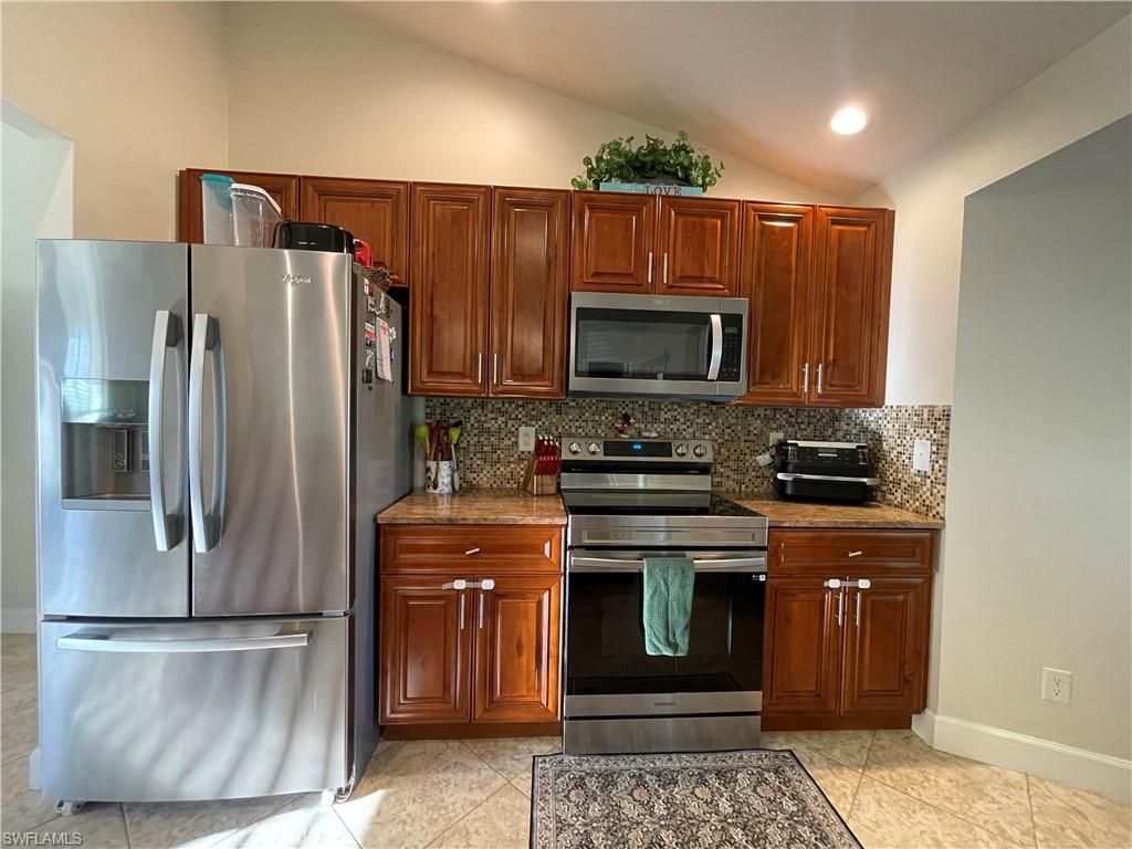 502 Elaine Ave N, Lehigh Acres, FL 33971 Photo