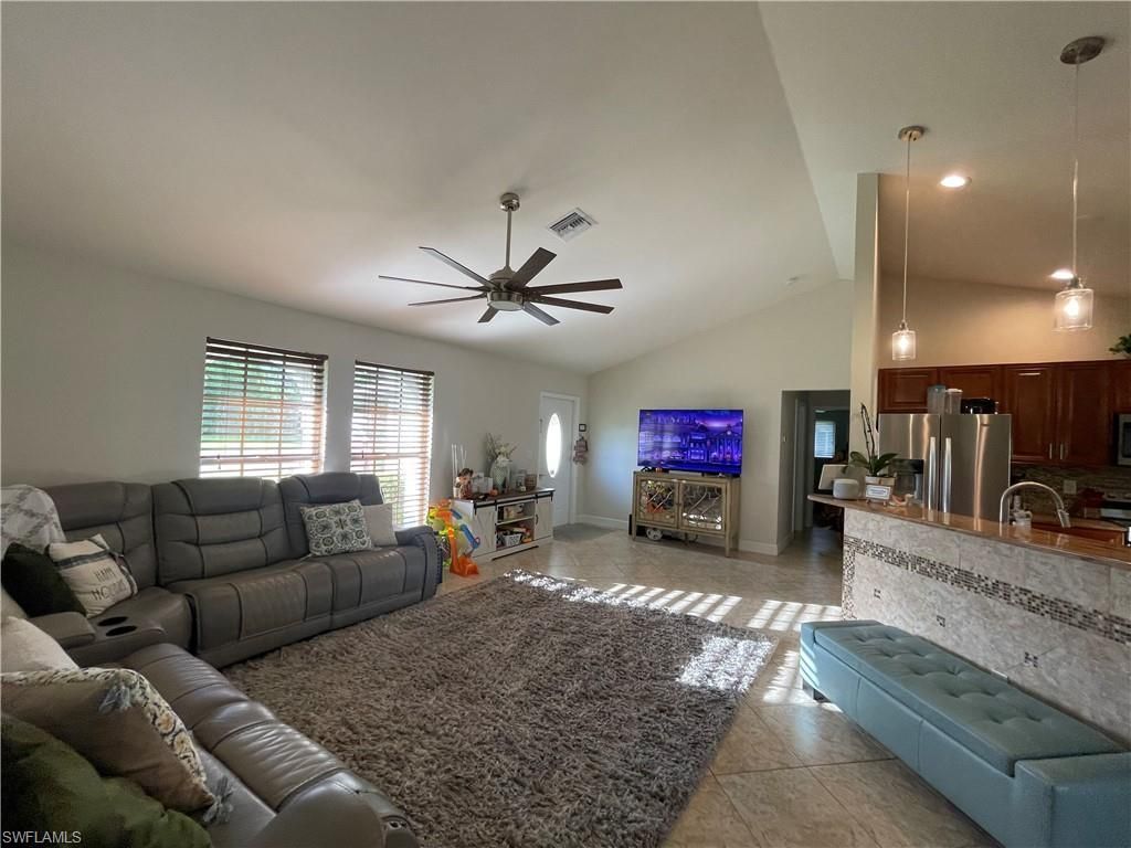 502 Elaine Ave N, Lehigh Acres, FL 33971 Photo