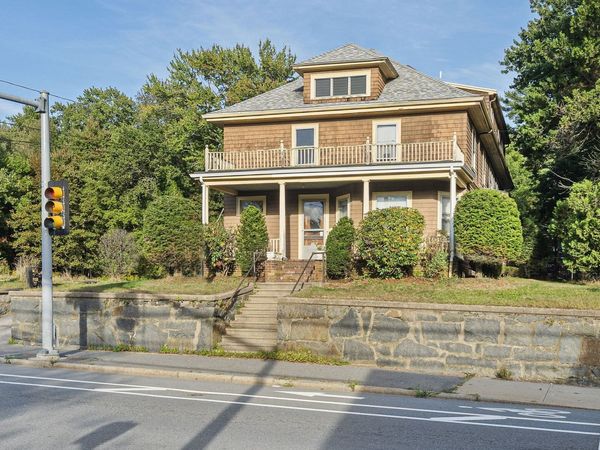 305 South Franklin St, Holbrook, MA 02343