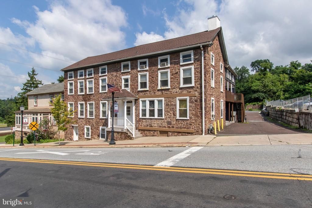 159 MAIN STREET , ROYERSFORD, PA 19468