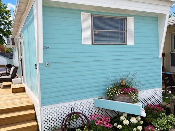 2045 E Sand Road, Unit 32, Port Clinton, OH 43452