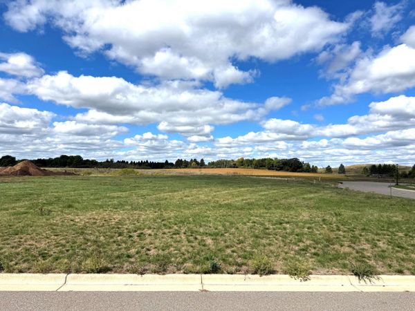 927 Jasmine Drive, Sartell, MN 56377