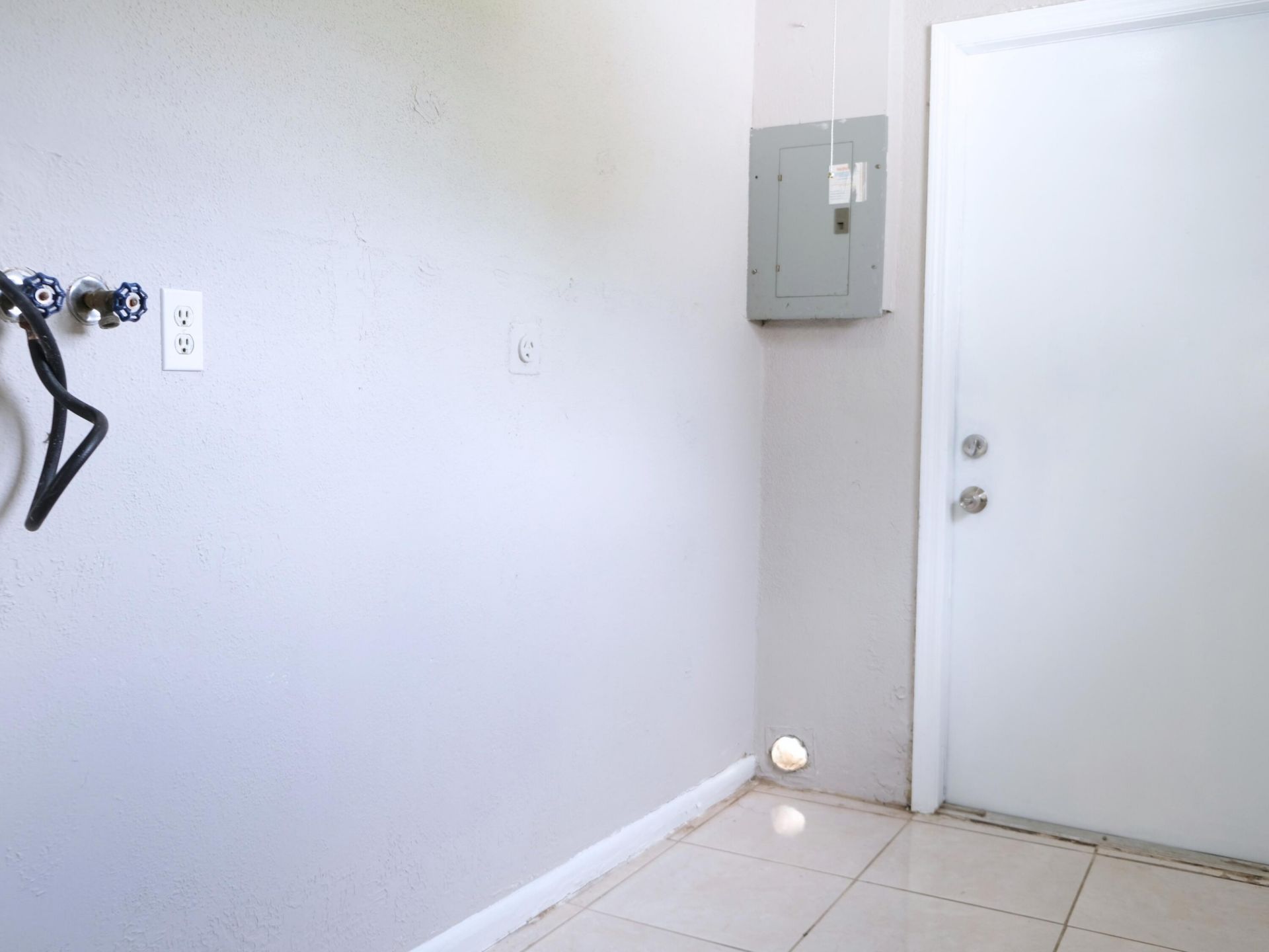 401 Silver Beach Road, Unit A, Riviera Beach, FL 33404 Photo