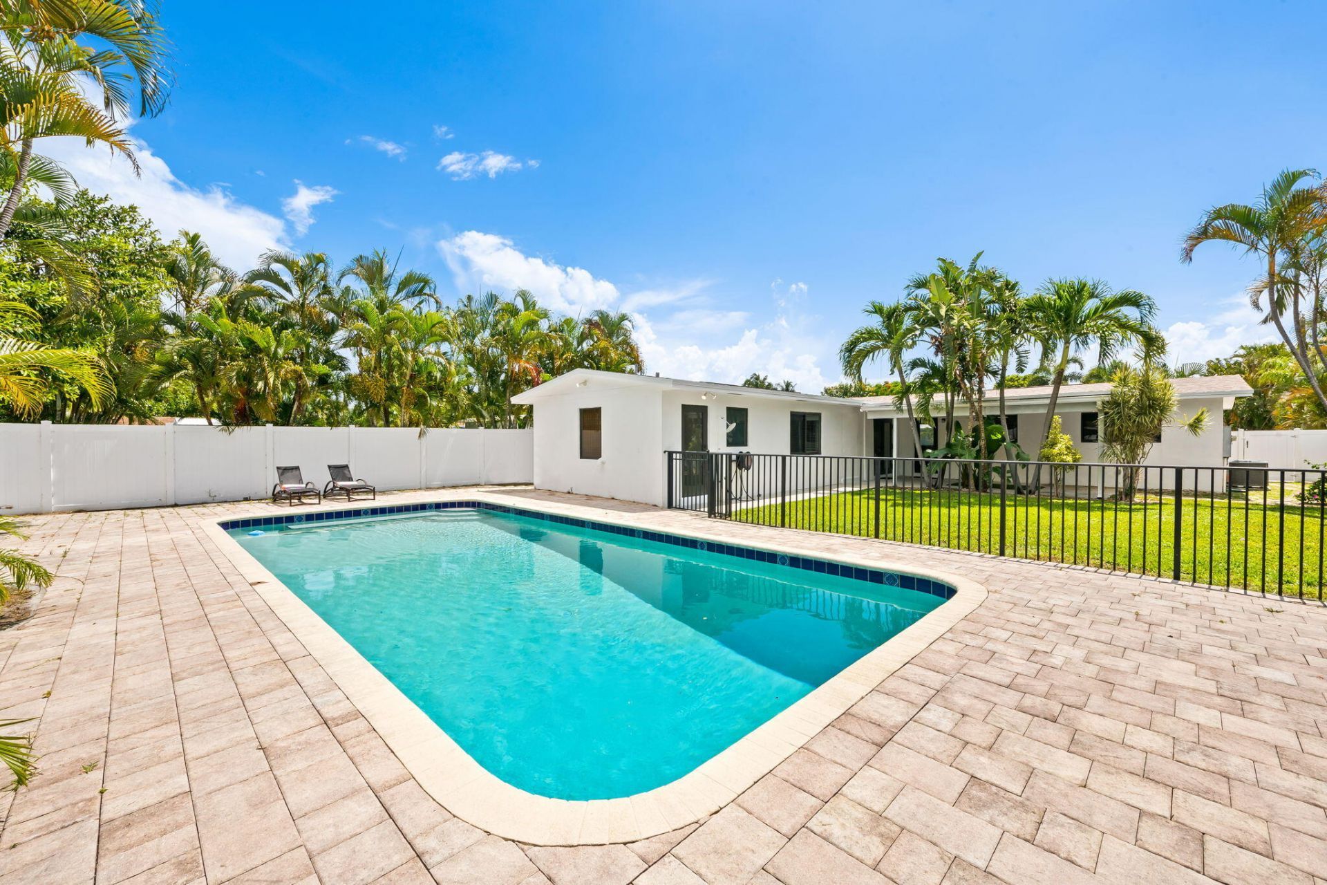 413 NE 25th Avenue, Pompano Beach, FL 33062 Photo