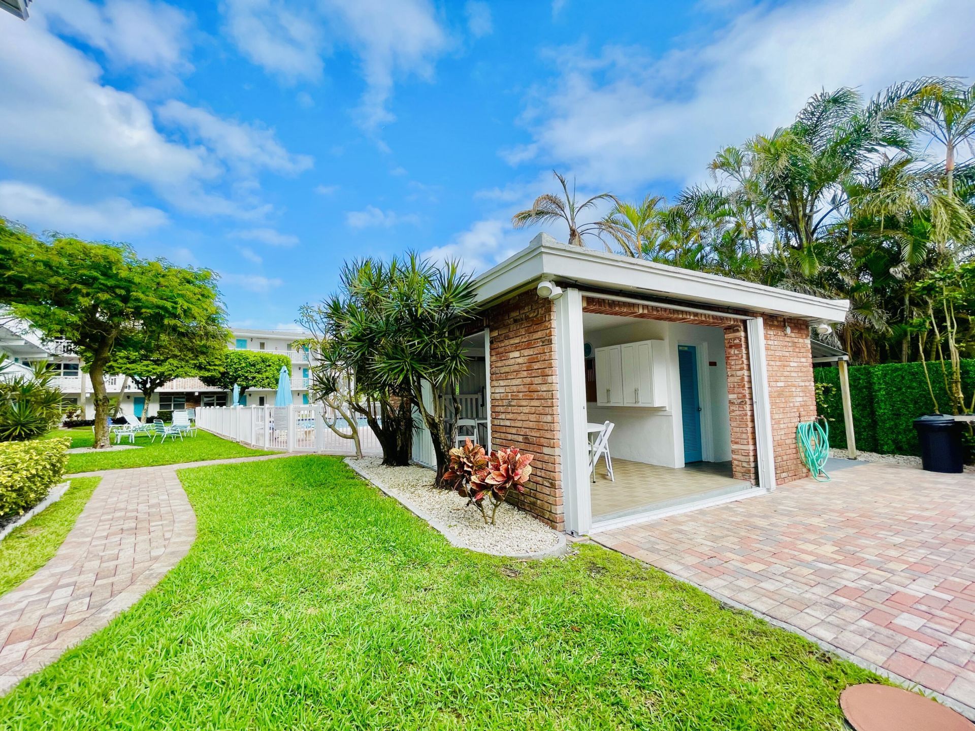 234 Hibiscus Avenue, Unit 271, Lauderdale by the Sea, FL 33308 Photo