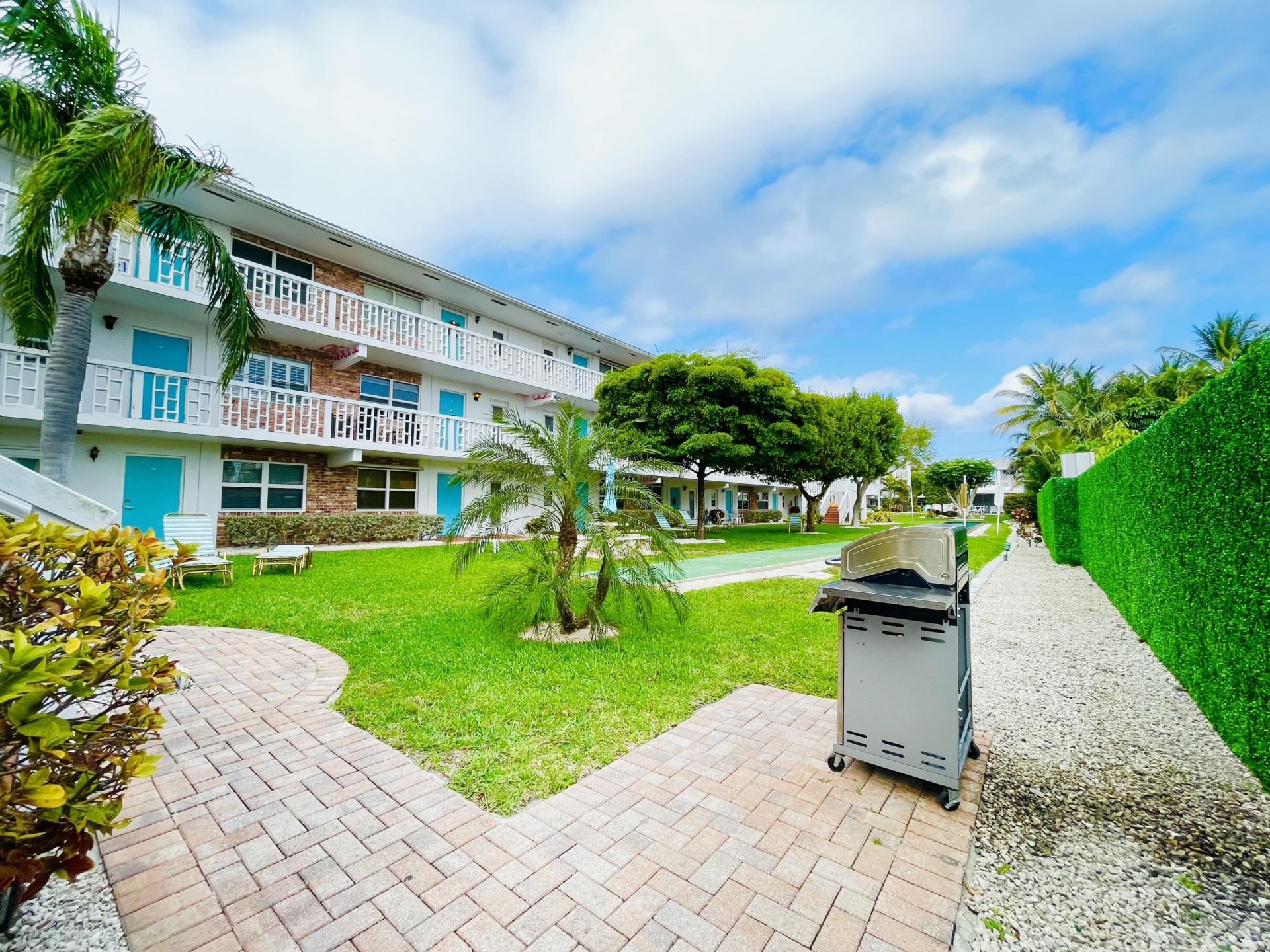 234 Hibiscus Avenue, Unit 271, Lauderdale by the Sea, FL 33308 Photo